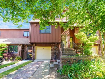 35 Pamela Ln, Staten Island, NY, 10304