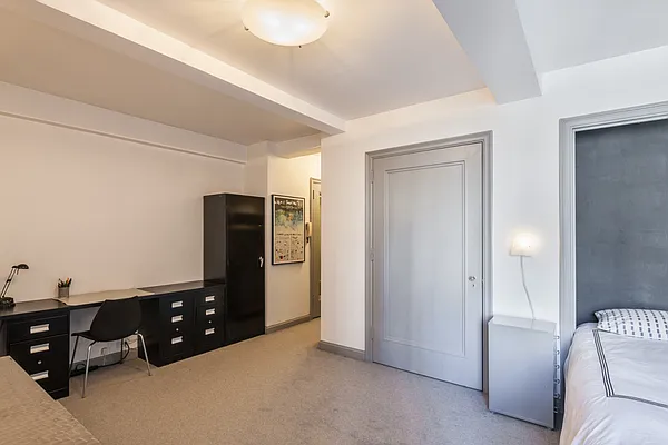 Sold by Compass | media 2
