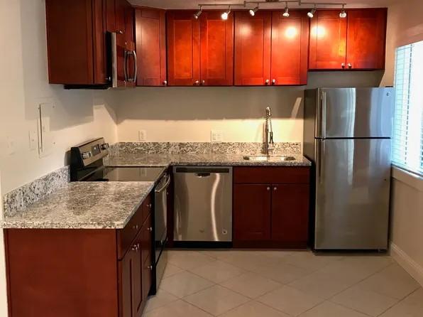 1716 H St, Sacramento, CA