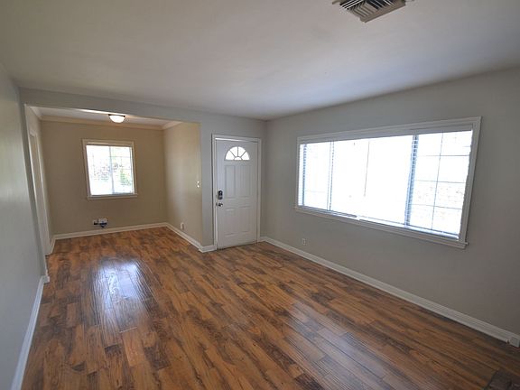 2nd image of 19906 Archwood St