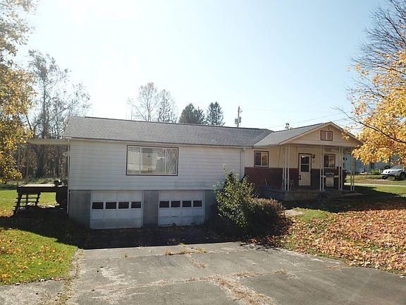 4th image of 329 Oak St