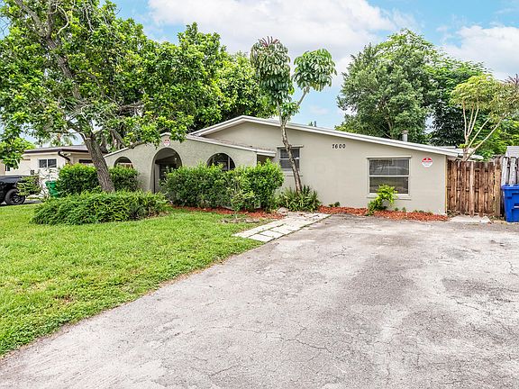 2nd image of 7600 Tropicana Street