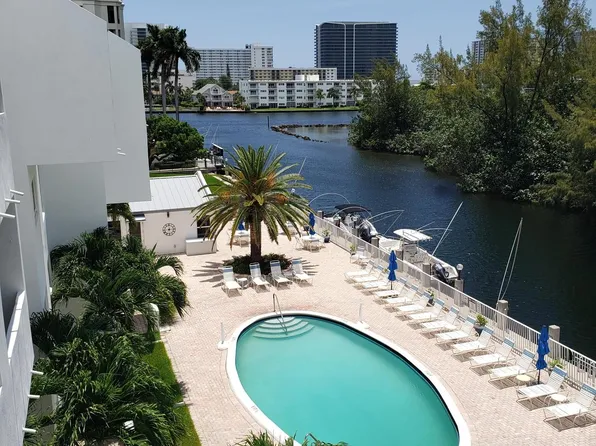 2860 NE 14th St #404D, Pompano Beach, FL 33062