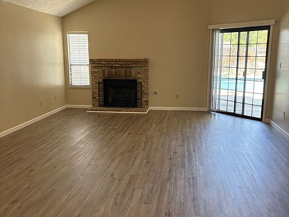 3rd image of 13004 Hillary Way
