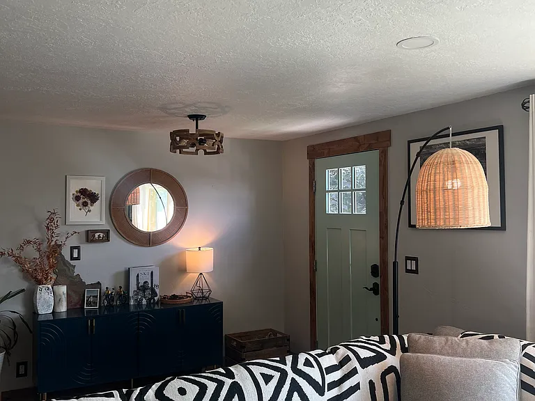 982 Jessie Ave — Photo 11
