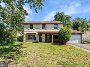 10 Shelbourne Ln, Willingboro, NJ 08046