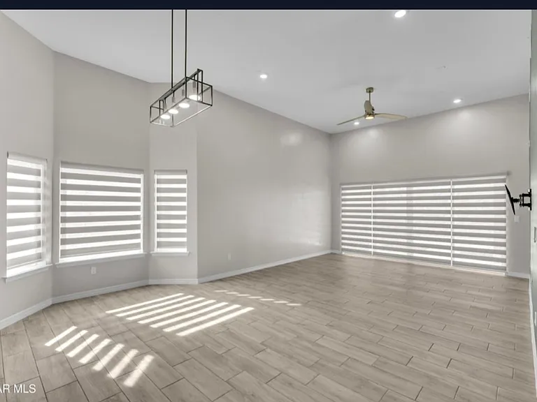 13729 Lago Vista Ave — Photo 17