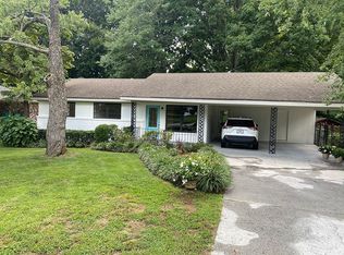 2764 Spring Dr SE, Smyrna, GA 30080