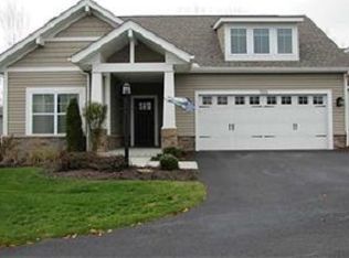 755 Mission Hills Dr, Canonsburg, PA 15317