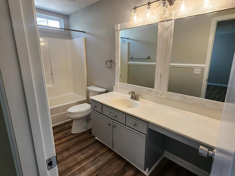 8549 Hopkins Cir #H — Photo 18