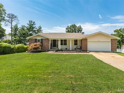 12112 Greenwalk Dr, Saint Louis, MO, 63146