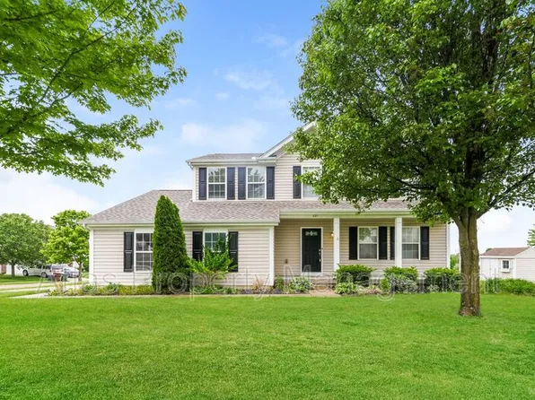 221 Waterstone Dr, Franklin, OH 45005