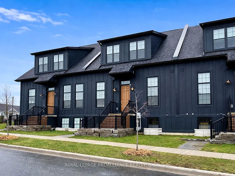 873 Charles Wilson Pkwy — Photo 1