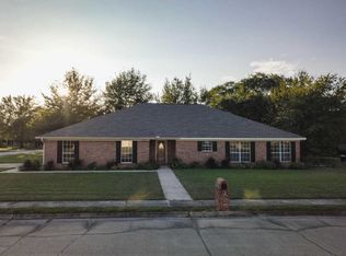 1619 Gallery St, Pascagoula, MS 39581