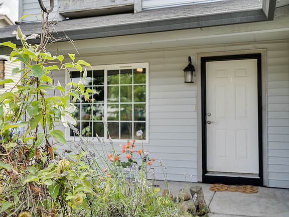 3rd image of 10501 NE 80th St