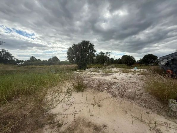 18677 NW 270th Street, Okeechobee, FL 34972