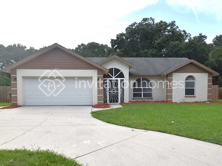 4061 Prairie View Dr N — Photo 1