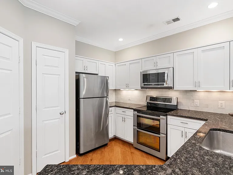 3021 Nicosh Cir #1309 — Photo 12