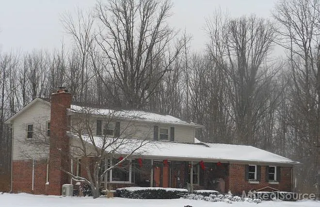 8615 Meskill Rd photo 1