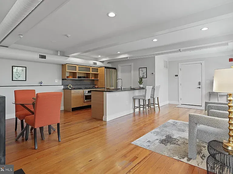 1 bed, 900 sqft, $3,950 — Photo 4