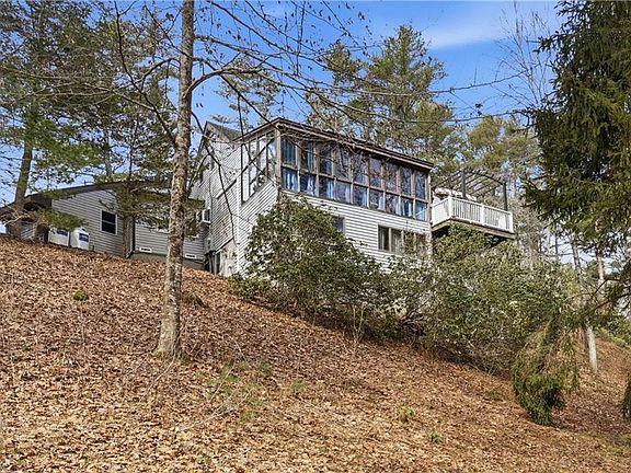 2nd image of 186 Arcadia Rd