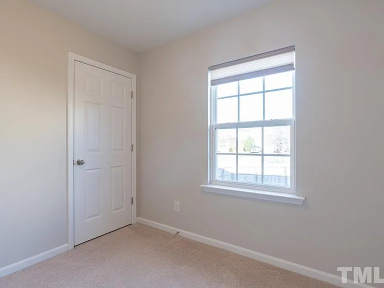401 Wellspring Dr — Photo 8