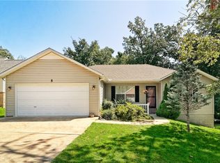 5 Merritt Cir, Bella Vista, AR 72714