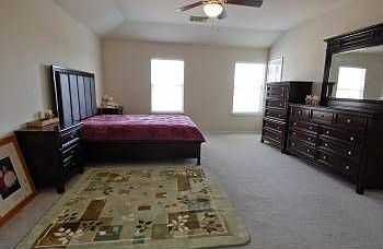3rd image of 1036 Antique Heritage Dr