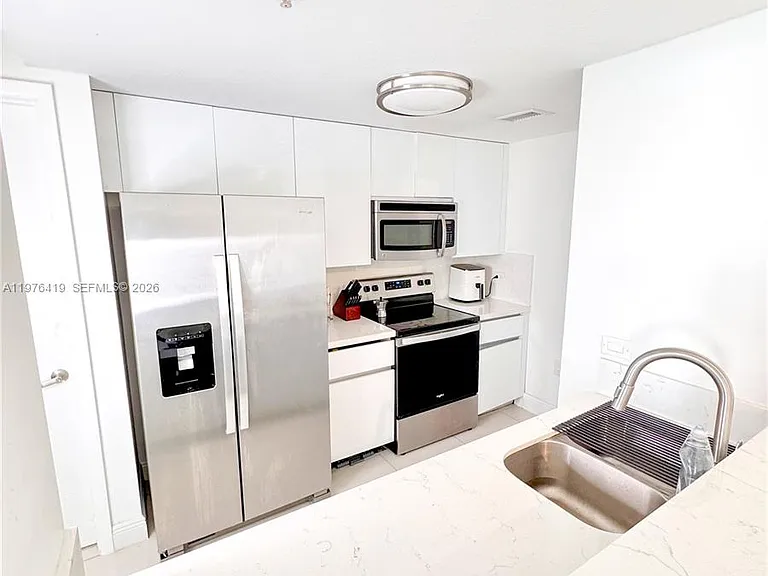 1861 NW South River Dr #1501 — Photo 24