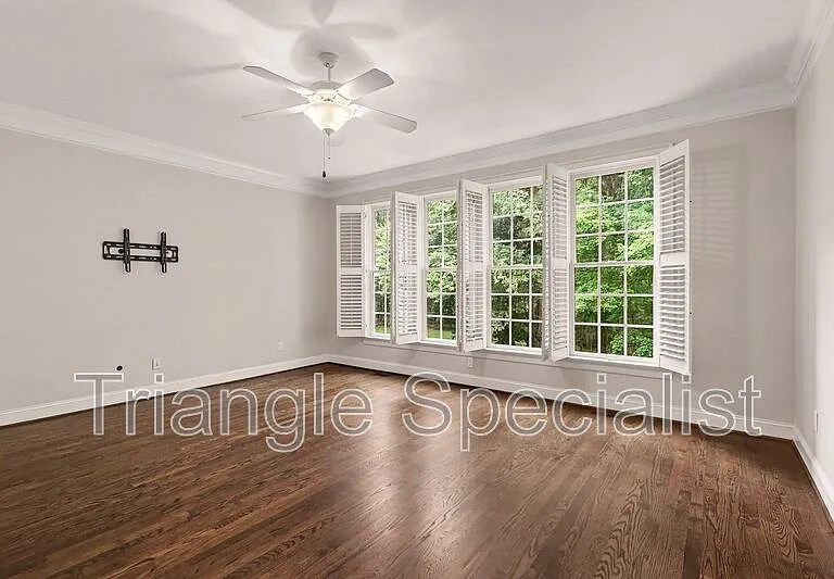 6121 Carlyle Dr — Photo 27