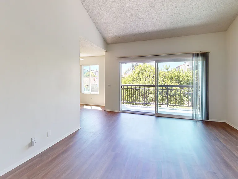 Huntington Vista — Photo 70