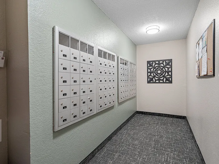 Golden Meadows Apartments — Photo 15