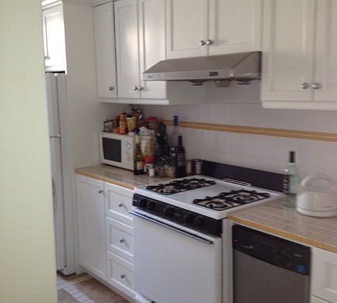 2nd image of 46 Mulberry St APT 2A
