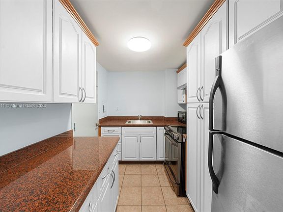 3rd image of 3301 NE 5th Ave APT 316