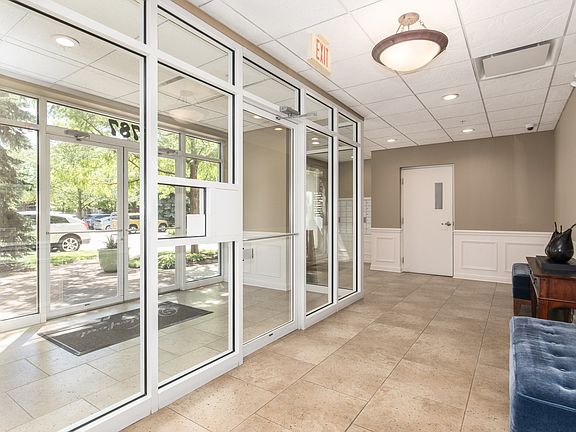 5th image of 787 Graceland Ave #604