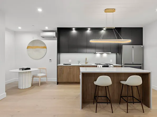 391 1st Street image 3 of 28