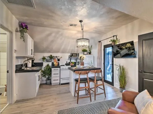 2141 W Madison St, Phoenix, AZ
