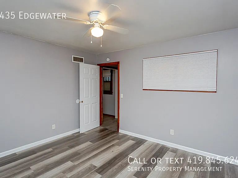 5435 Edgewater Dr — Photo 9