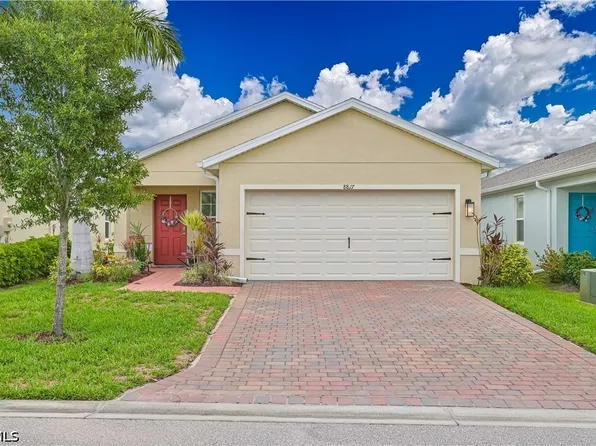 8817 Swell Brooks Ct, North Fort Myers, FL 33917