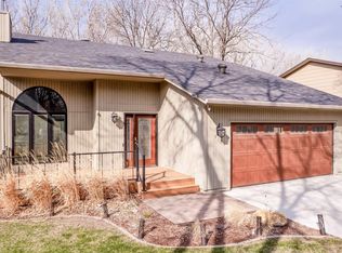 917 N Savannah Dr, Sioux Falls, SD 57103