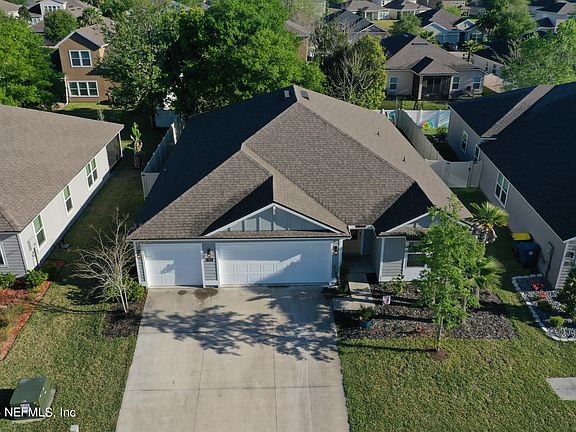 2nd image of 694 NORTHSIDE Drive S
