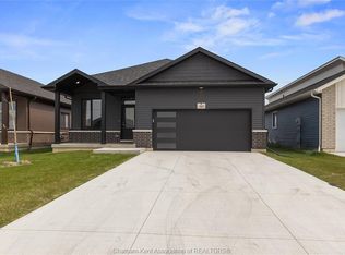 131 Grassland Grv, Chatham Kent, ON N7M 0S5