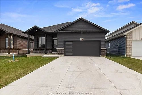 131 Grassland Grv Photo 1