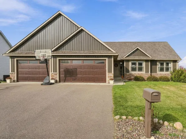 1633 Beaver Way, New Richmond, WI 54017