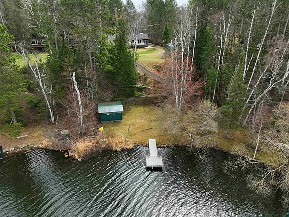 2nd image of 3975 Long Lake Shores Rd