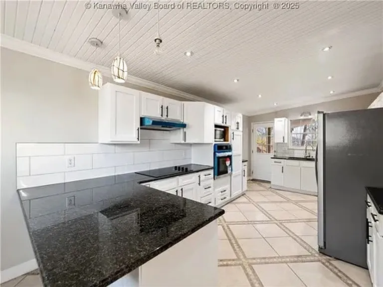1501 Knob Rd — Photo 11