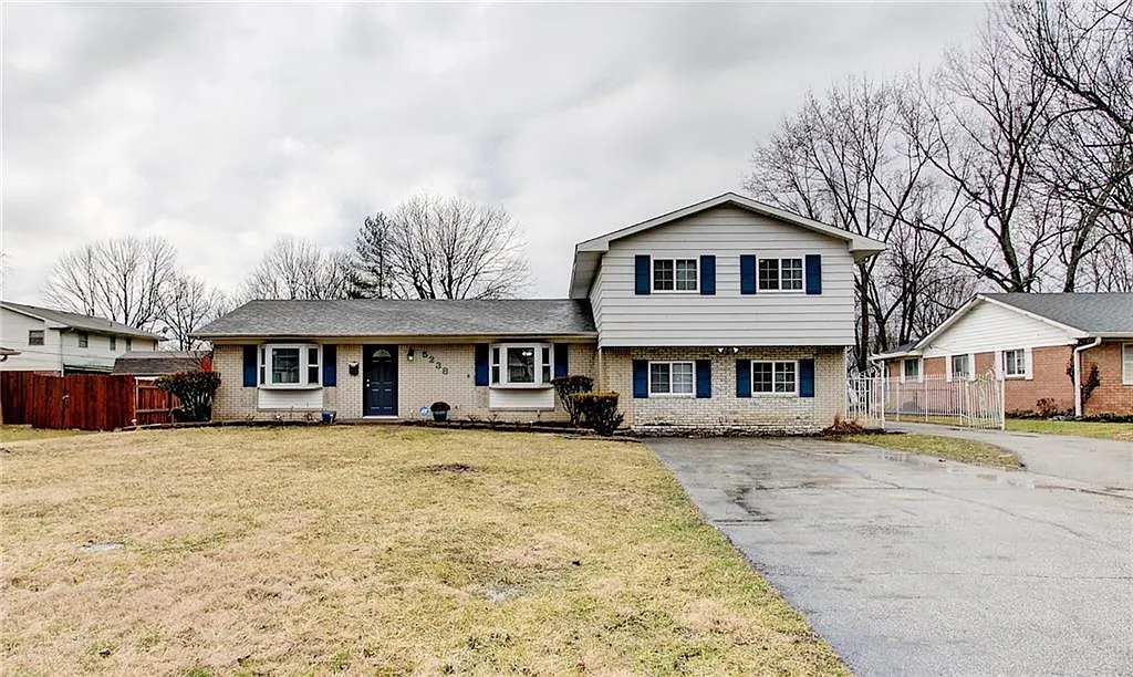 5238 Moonlight Dr photo 1