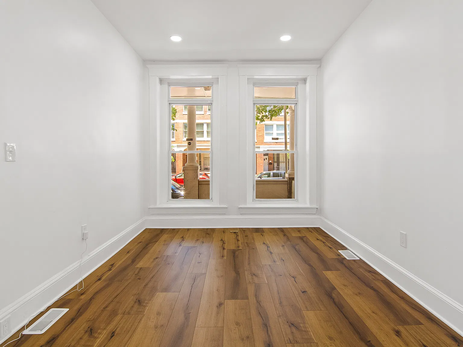 813 Whitelock St — Photo 4