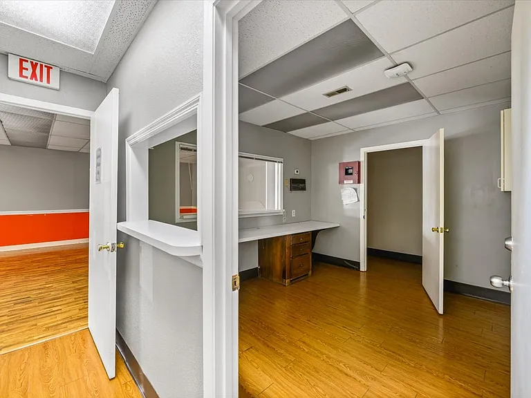 502 W Central Ave #1 — Photo 16