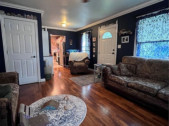 4th image of 116 Valley Dr